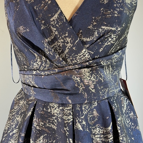 Carmen Marc Valvo Infusion Gown Sz 10 - Picture 14 of 15